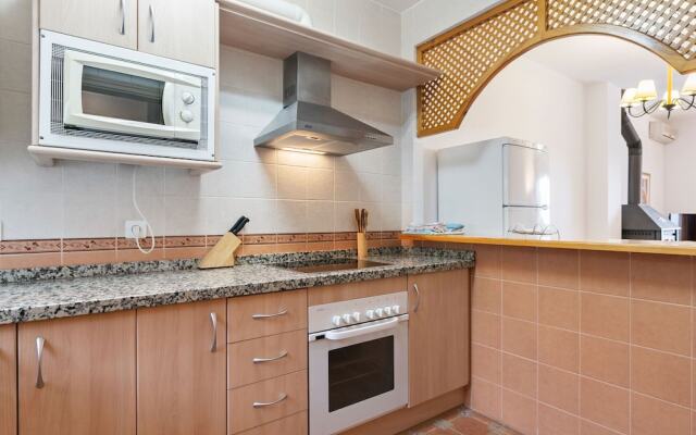 Impressive Apartment in Alcaucín With Swimming Pool