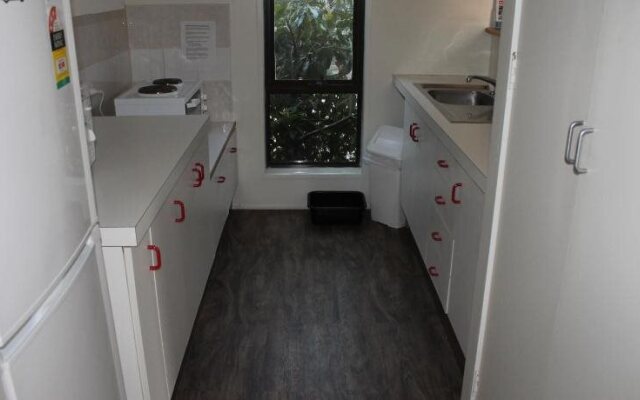 Executive Hideaway Motel