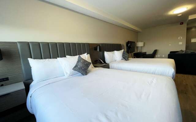 Skye Hotel & Residences