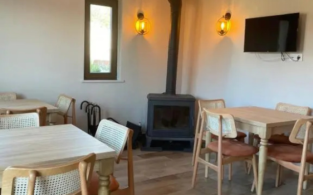 Kyla Kocadere Pansiyon