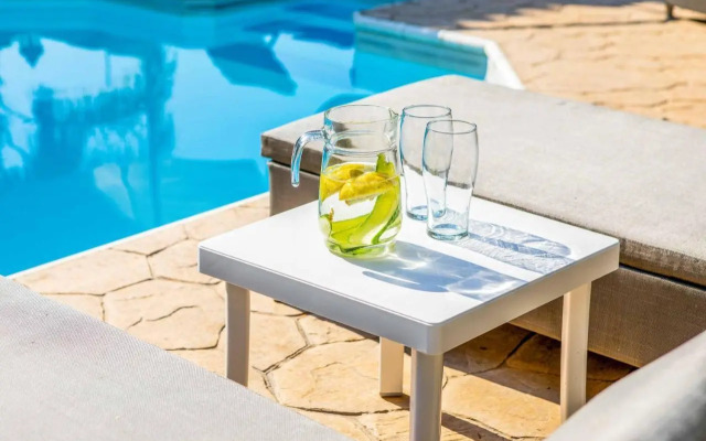 Villa Relax Latchi