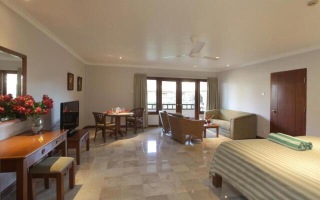 Peninsula Beach resort
