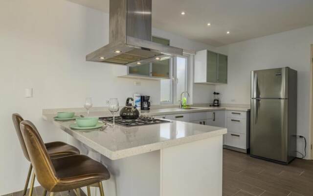NEW Modern 2BR 2BA w Privatepool in Quiet Area