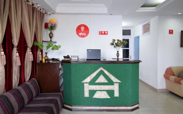 Capital O 11741 Hotel Nest