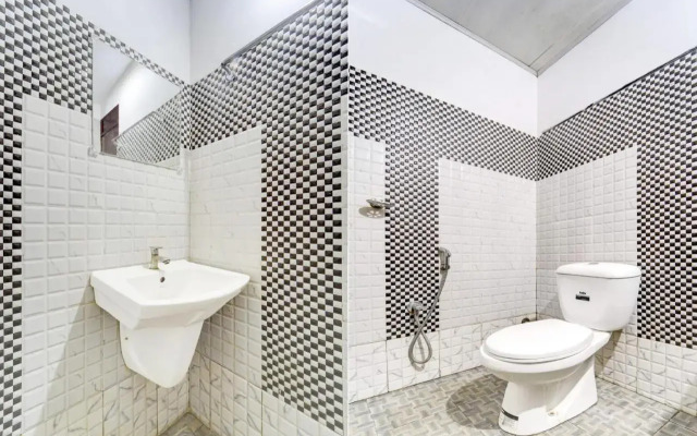 R K Residency by OYO Rooms