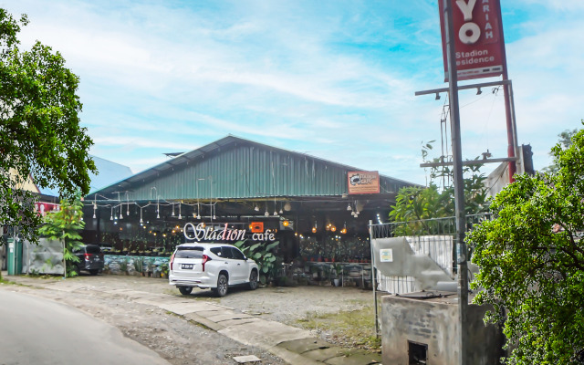 OYO 990 Stadion Residence Syariah
