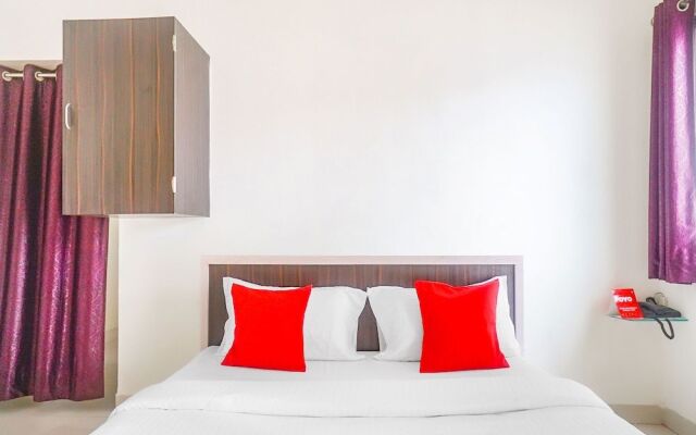 OYO 14747 Hotel Prathik