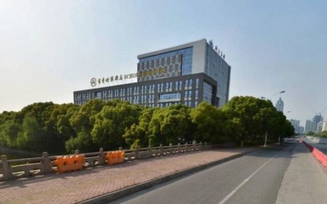 Huxi Lake SC Hotel