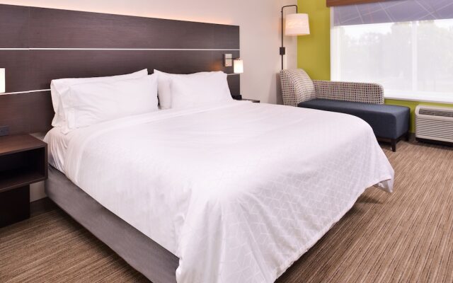 Holiday Inn Express Bloomington