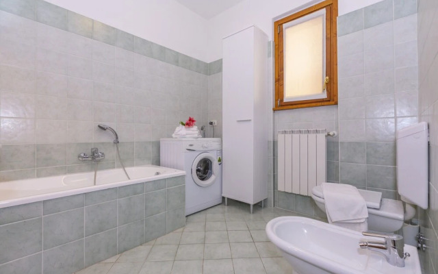 Fontana Del Lago Apt. 16