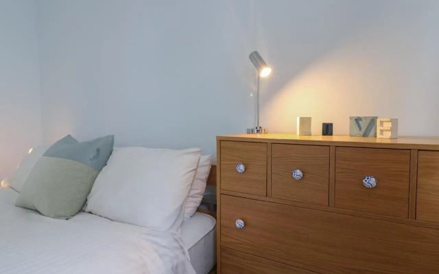 10 Bay View Court