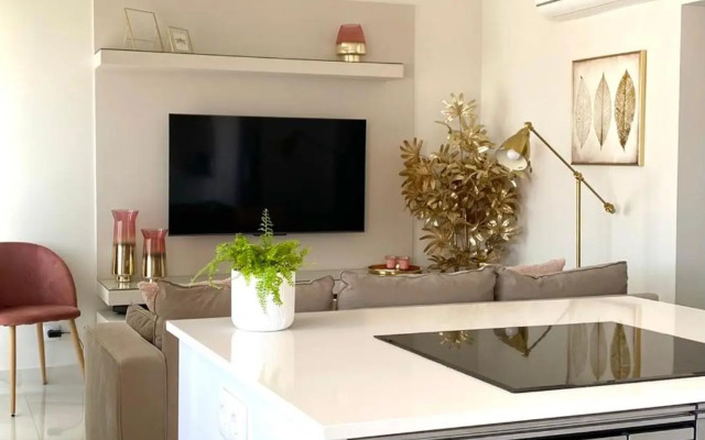 Ocean View Luxury Apartment