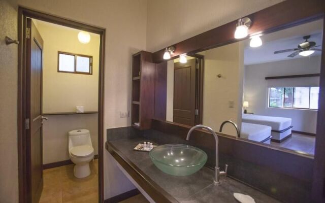 Boca Olas Resort Villas
