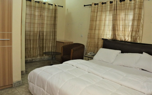 Daneto Hotel