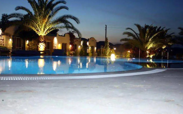 Fi Light Solto Boutique Beach