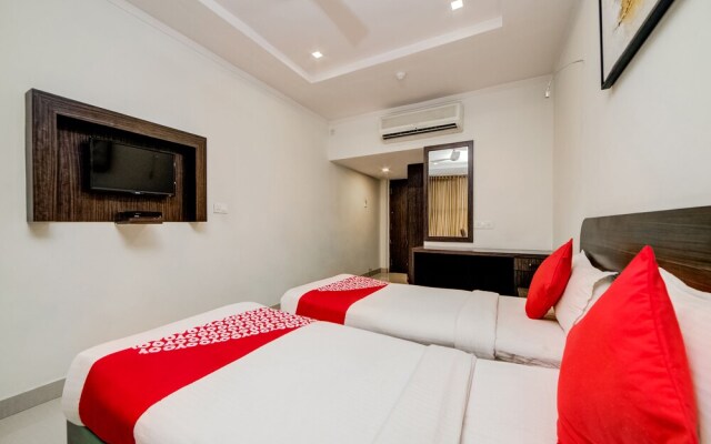 OYO Flagship 15233 Hotel G7