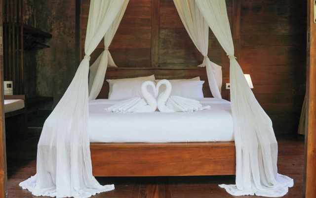 The Karu Cabin by AGATA – Guest Rooms – Penebel