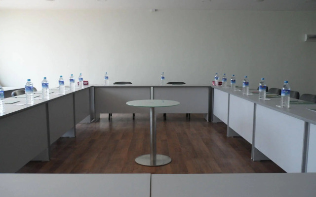 Noble Mingalar Hotel