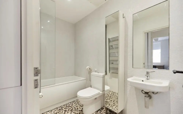 The Southwark Wonder - Charming 1bdr Flat With Patio