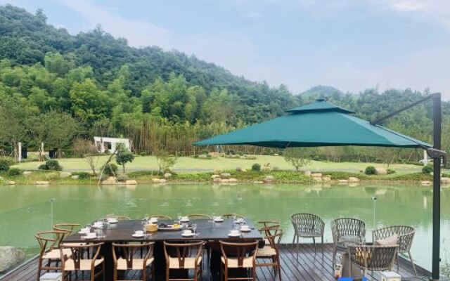Anji Wild Luxury Vacation Villa by Wuli Lake