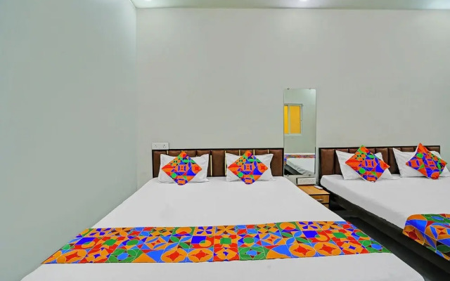 Fabhotel Bharti Palace