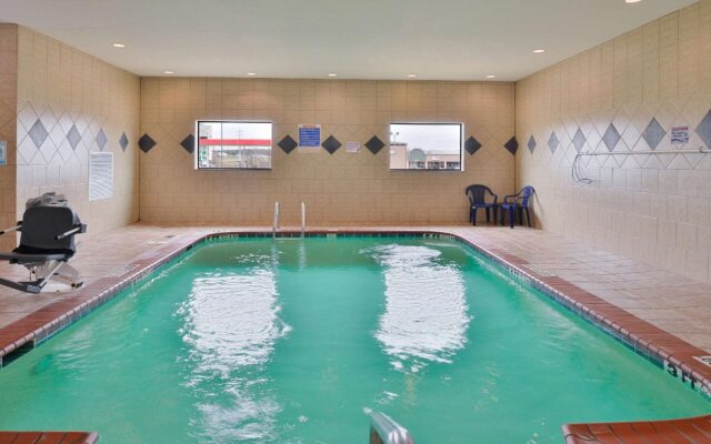 Country Inn & Suites by Radisson, Byram/Jackson South, MS