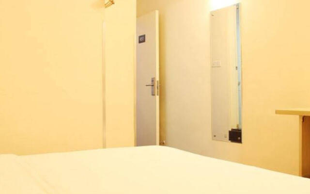 7 Days Premium Hotel Chengdu Kuangzhai Alley New City Square Branch