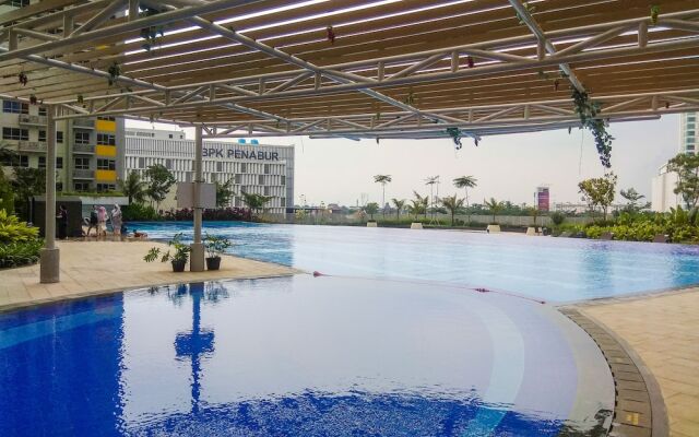 Comfy Studio Apartment at Springlake Summarecon Bekasi