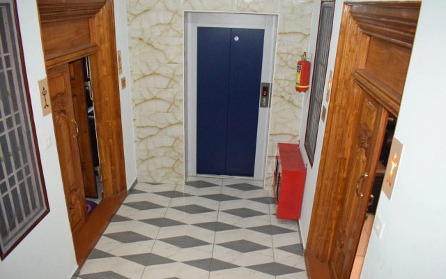 White Tulip Residency