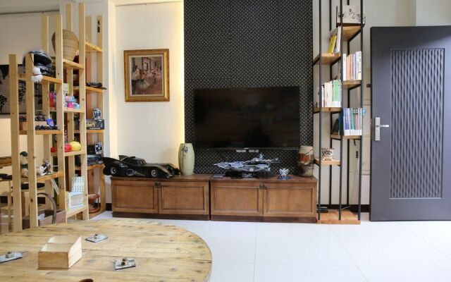 K&B Happy Hostel