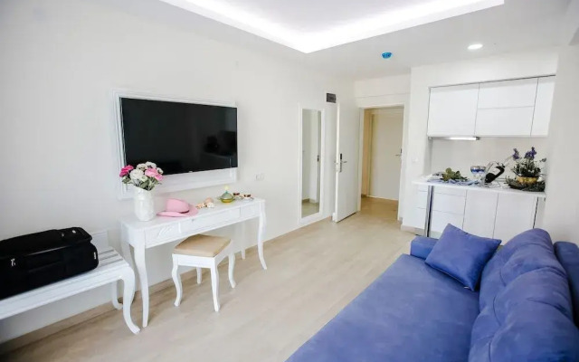 Princess Kinli Suites Hotel