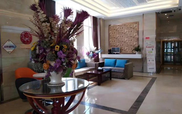 GreenTree Inn Hainan Tibetan autonomous prefecture Gonghe County Express Hotel – Lobby – Hainan Prefecture