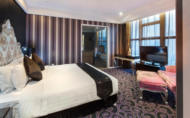 Luoyang Christian's Hotel