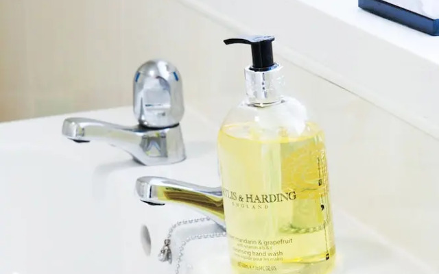 Arallt Holiday Cottage