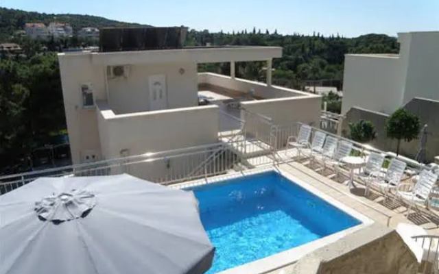 Villa Borna Apartments