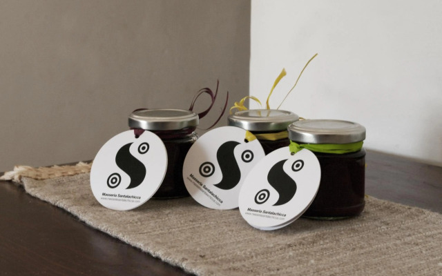 Trulli sul vignale in Masseria Santalachicca