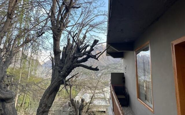 Osho Beyaak Hunza