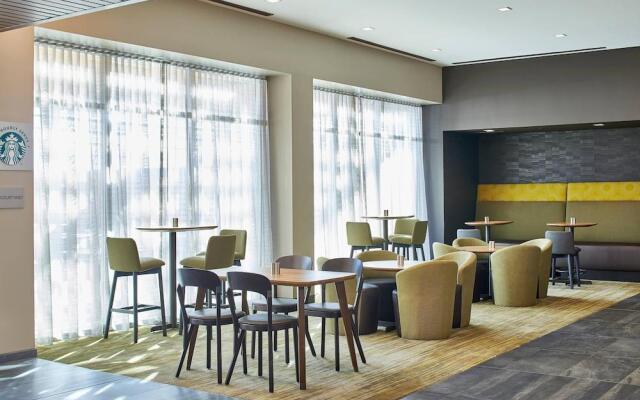 Courtyard by Marriott Baltimore Downtown/McHenry Row