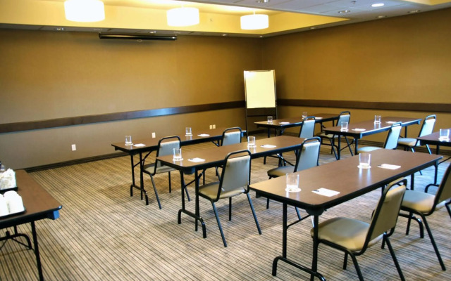 Best Western Plus Winnipeg West