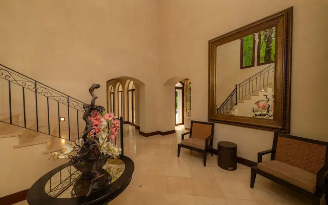 - Casa Zafiro 7 Bedrooms Private Pool