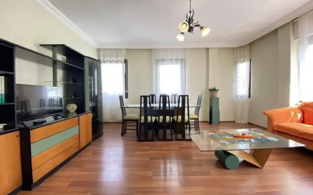 Superb Flat Close to Cevahir Mall in Sisli