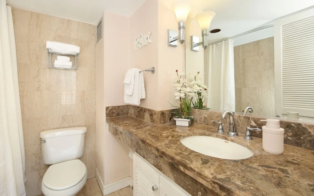 Oahu Royal Garden At Waikiki 1711 Condo