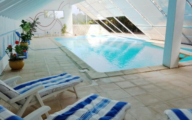 Villa de 4 chambres avec piscine privee jardin clos et wifi a Crastes