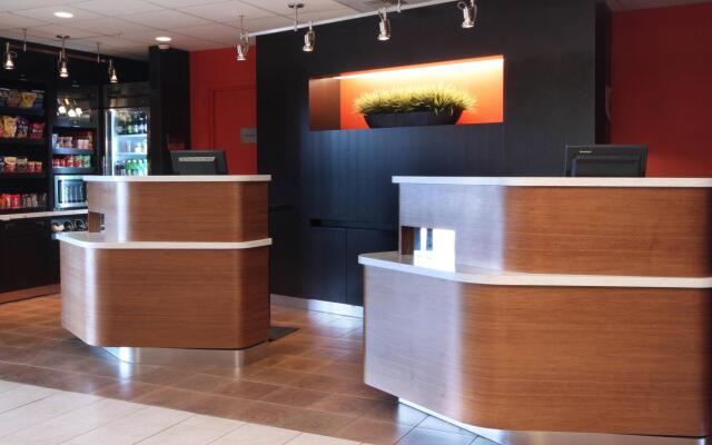 Courtyard by Marriott Salinas Monterey