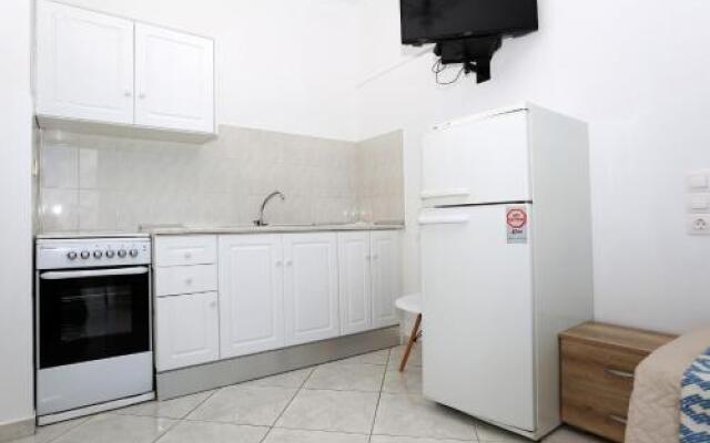 Yiannis Studios