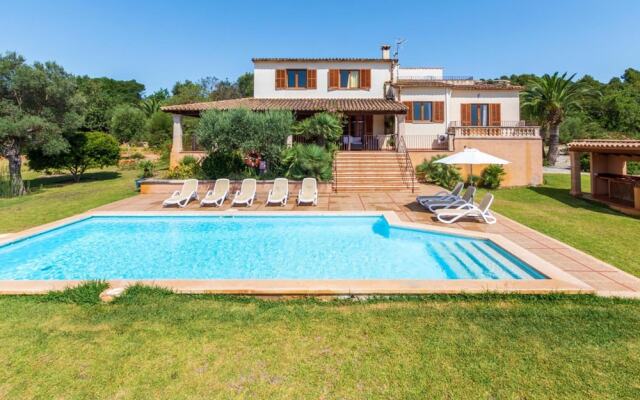 Villa - 4 Bedrooms with Pool and WiFi - 103183