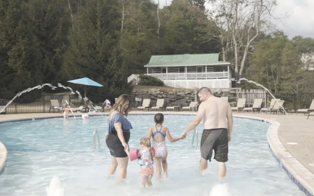 Mountain Lake Lodge