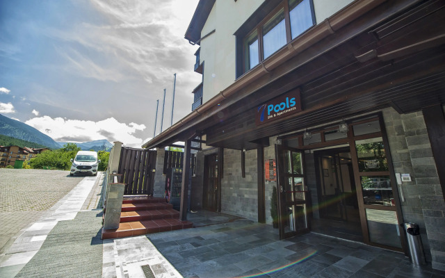 7 Pools SPA & Apartments