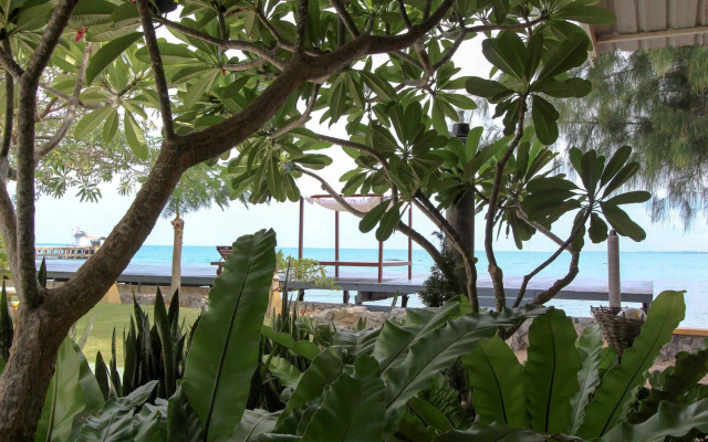 Issara Beach Resort