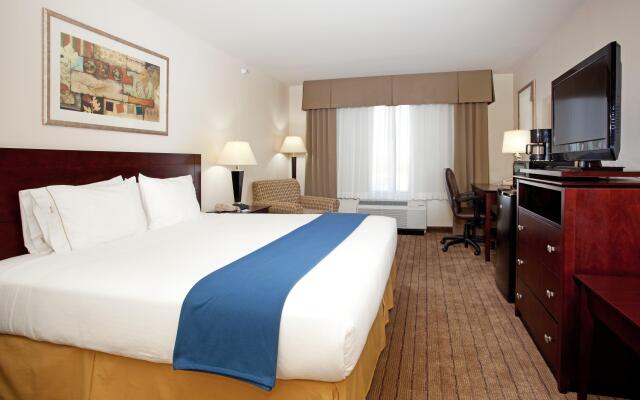 Holiday Inn Express & Suites Buffalo, an IHG Hotel